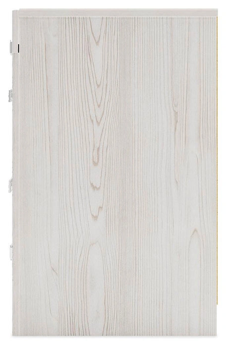 Altyra Nightstand